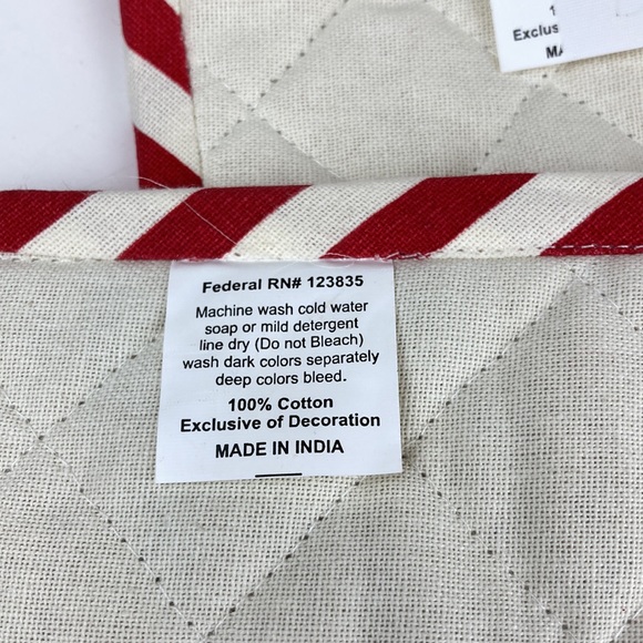 DEI “You Melt My Heart” Potholder Set of 2 NWOT - Picture 6 of 8